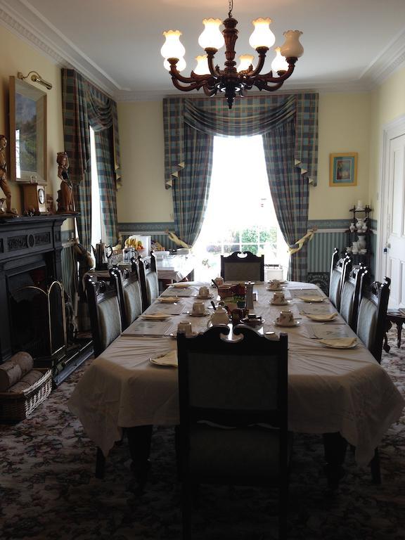 Admiralty House Bed & Breakfast Moville Exterior photo